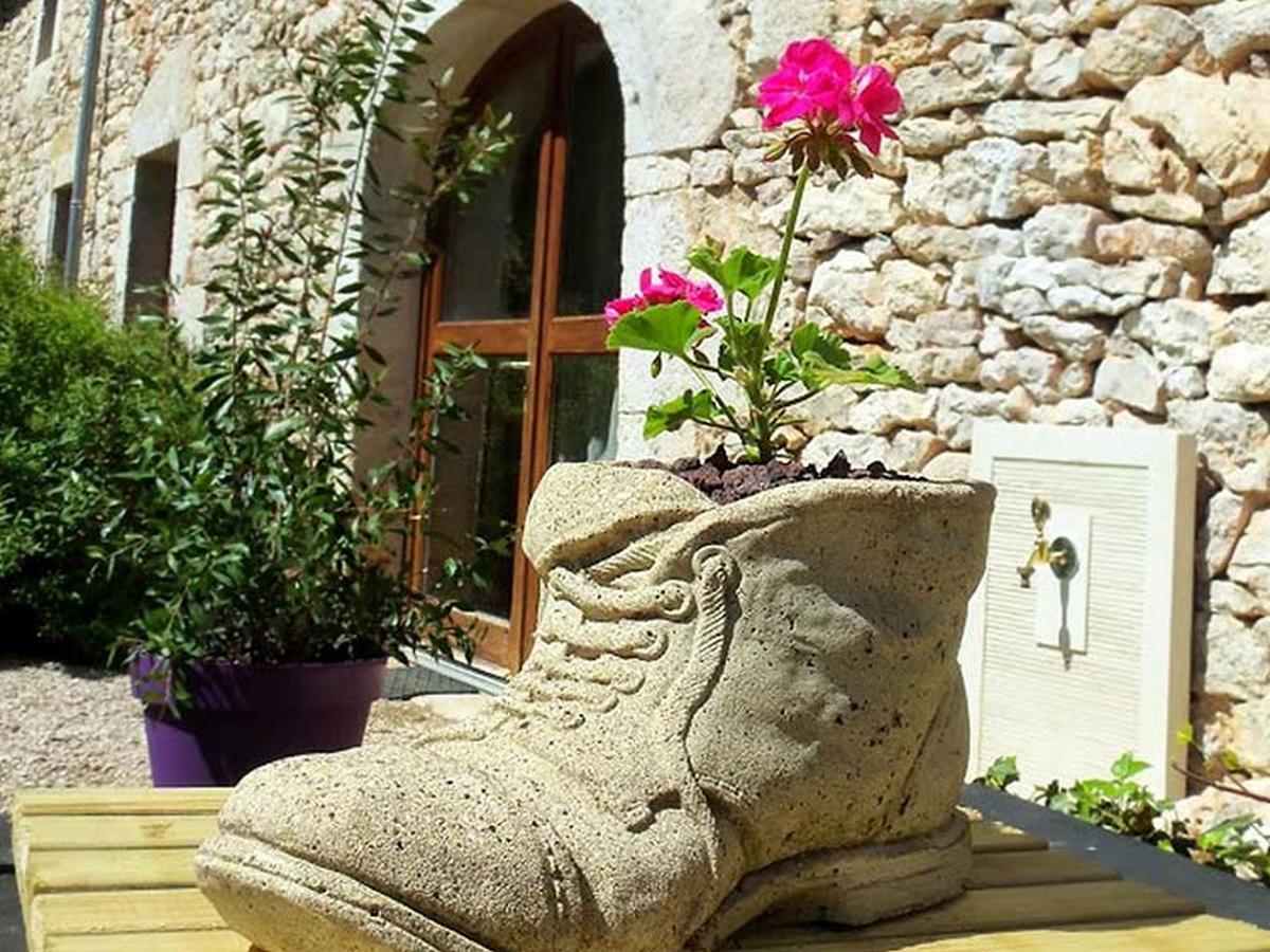 Chambres Et Jardin De Pierres Espédaillac Eksteriør bilde