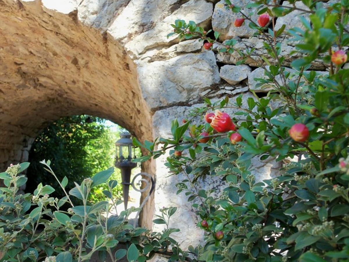 Chambres Et Jardin De Pierres Espédaillac Eksteriør bilde